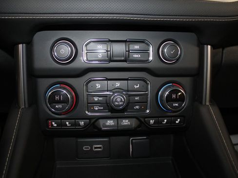 Used 2024 Chevrolet Tahoe Premier image 56