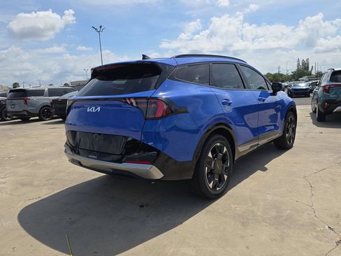 New 2026 Kia Sportage SX FWD image 8