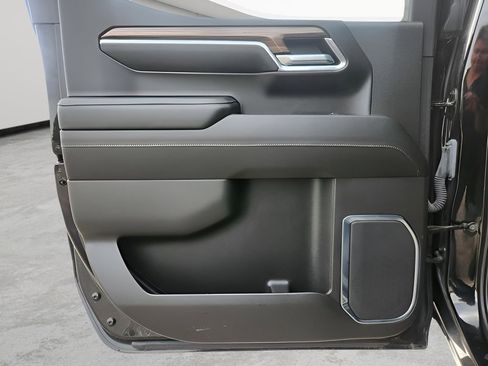 Used 2024 Chevrolet Silverado 1500 LT Trail Boss image 16