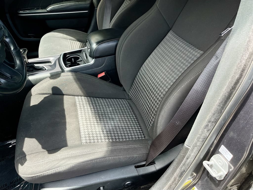 Used 2020 Dodge Charger GT AWD/4WD image 19