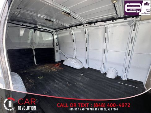 Used 2021 Chevrolet Express 2500 w/ Driver Convenience Package RWD image 11