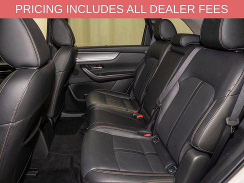 Used 2025 MAZDA CX-70 3.3 Turbo w/ Preferred Package AWD/4WD image 9