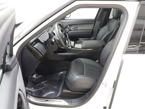 Certified 2025 Land Rover Range Rover Sport SE AWD/4WD image 6