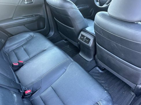 Used 2017 Honda Accord Touring image 17