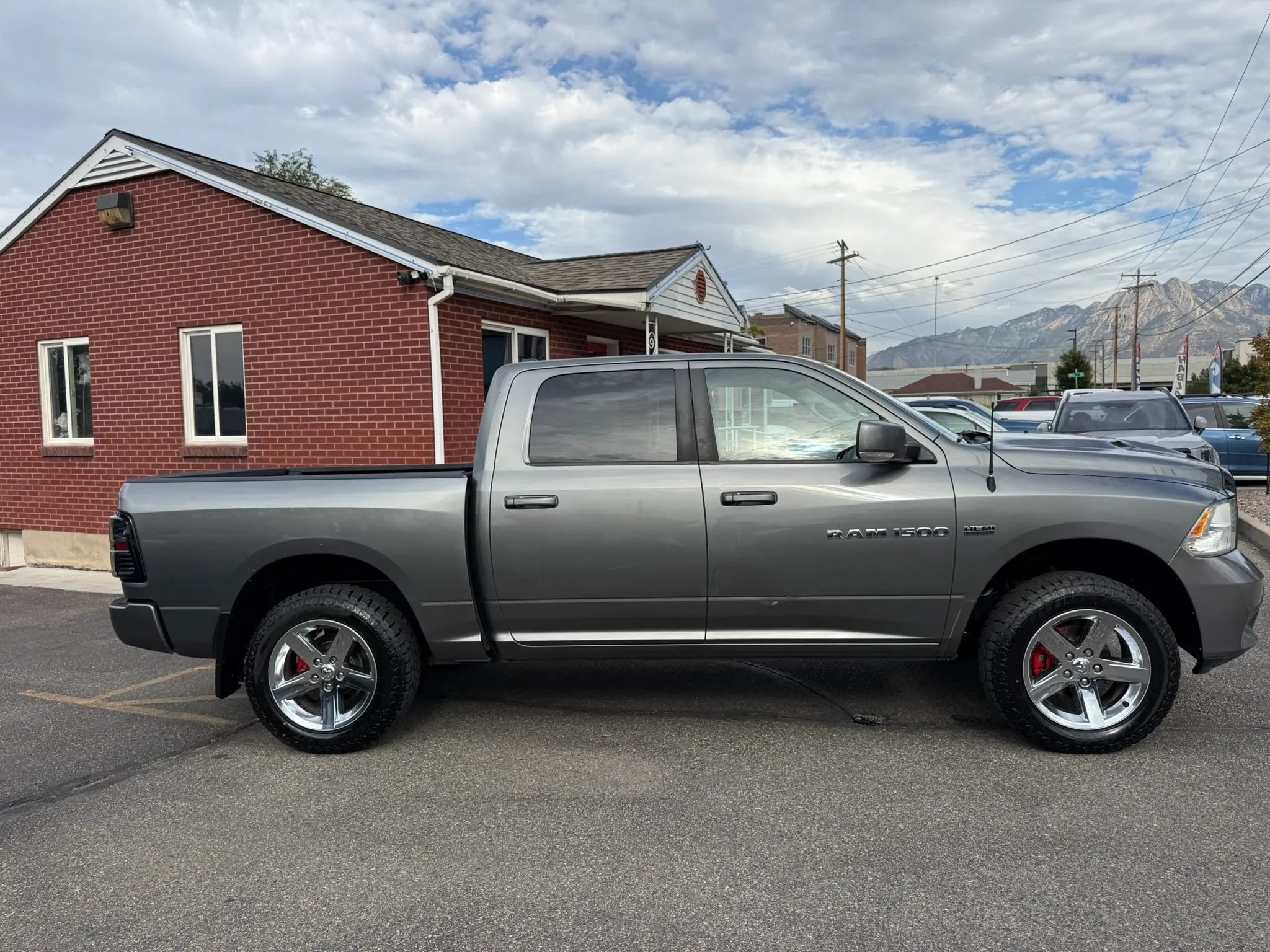 Used 2011 RAM 1500 Sport w/ Sport Premium Group AWD/4WD image 4