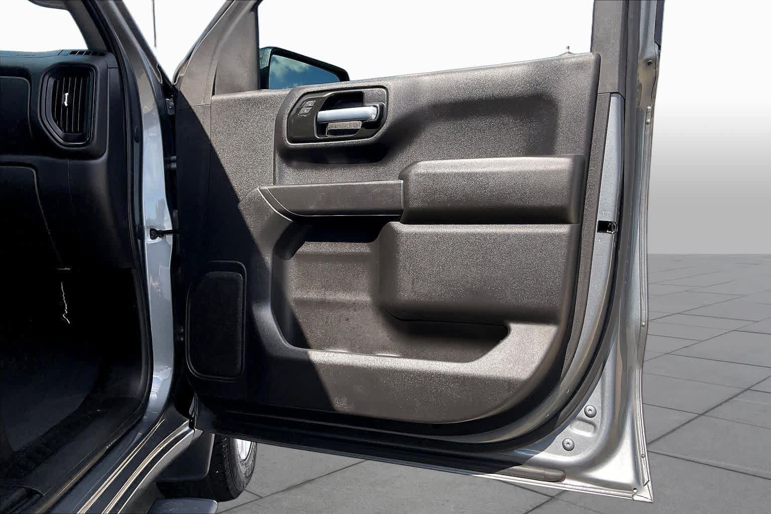 Used 2021 Chevrolet Silverado 1500 Custom AWD/4WD image 22