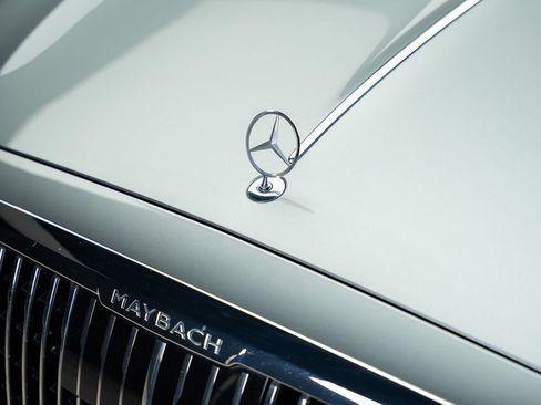 Used 2024 Mercedes-Benz Maybach S 580 4MATIC image 11