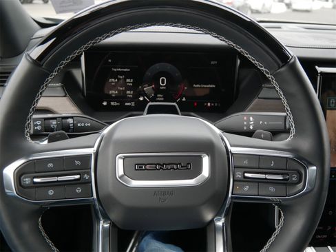 Used 2024 GMC Acadia Denali w/ Super Cruise Package image 22