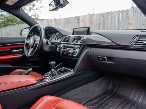 Used 2015 BMW M4 Coupe w/ Executive Package image 31
