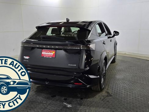 Used 2023 Nissan Ariya ENGAGE image 9