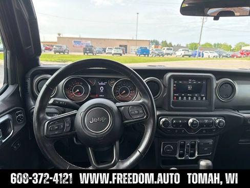 Used 2023 Jeep Gladiator Sport AWD/4WD image 13