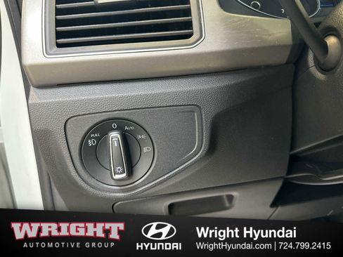 Used 2019 Volkswagen Atlas SE w/ Panoramic Sunroof Package image 23