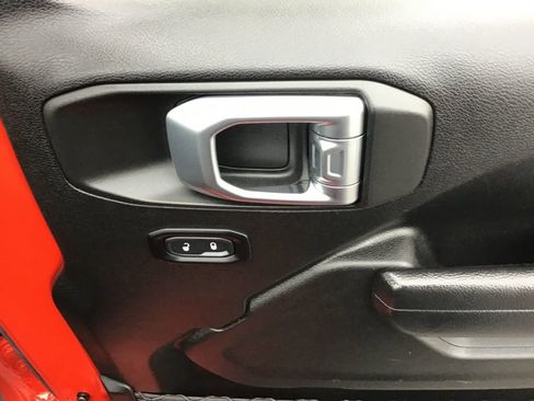 Used 2022 Jeep Wrangler Unlimited Sport image 12