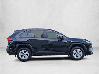 Used 2019 Toyota RAV4 XLE w/ Convenience Package FWD video 4