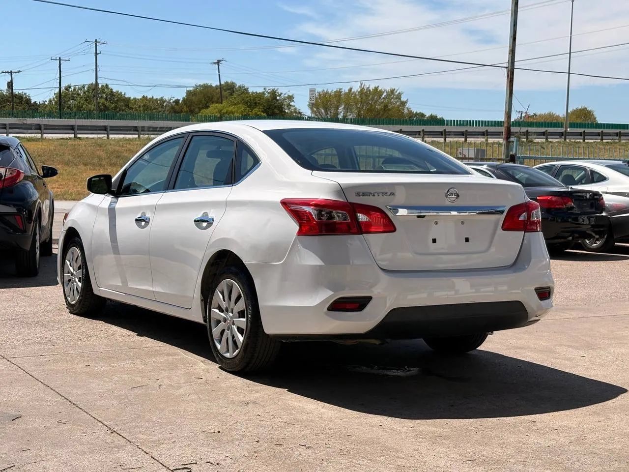 Used 2019 Nissan Sentra S FWD image 5