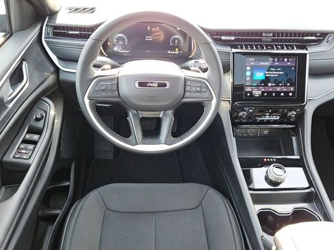 New 2026 Jeep Grand Cherokee L 4WD image 5