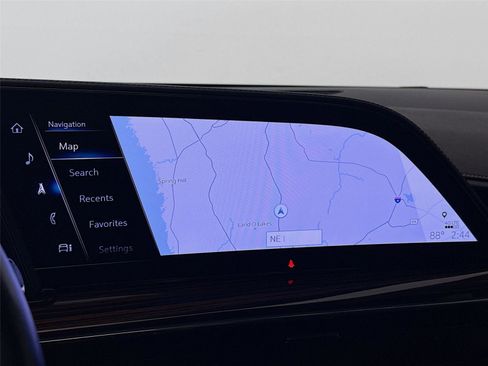 Used 2024 Cadillac Escalade ESV Premium Luxury image 10