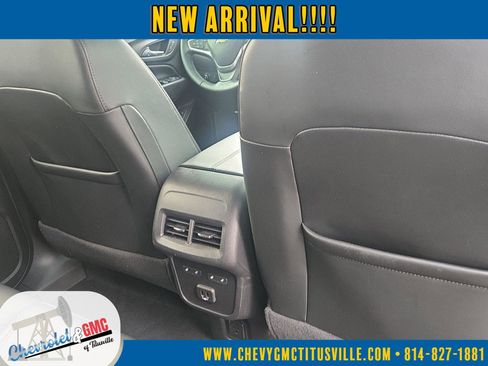 Used 2023 Chevrolet Equinox Premier image 13