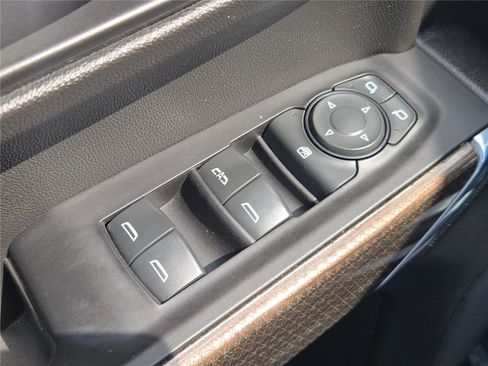 Used 2020 Chevrolet Silverado 1500 RST AWD/4WD image 27