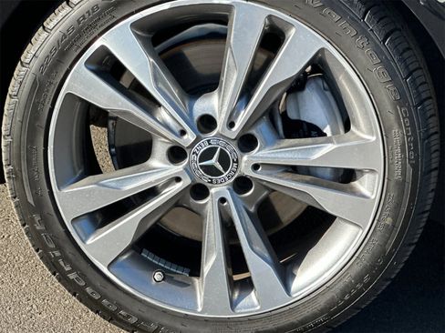 Used 2018 Mercedes-Benz C 300 Sedan image 30