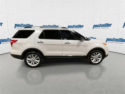 Used 2014 Ford Explorer XLT w/ Equipment Group 202A image 13