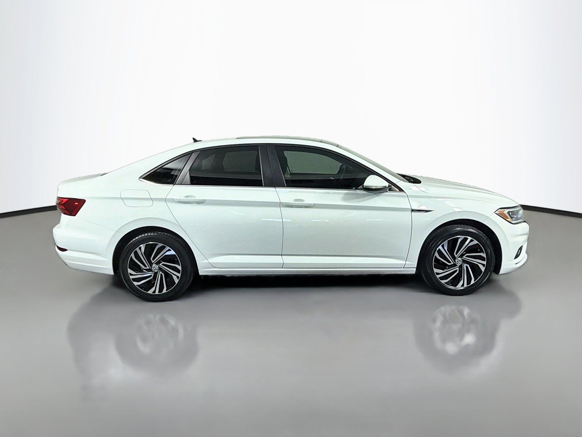 Used 2020 Volkswagen Jetta SEL Premium FWD image 4