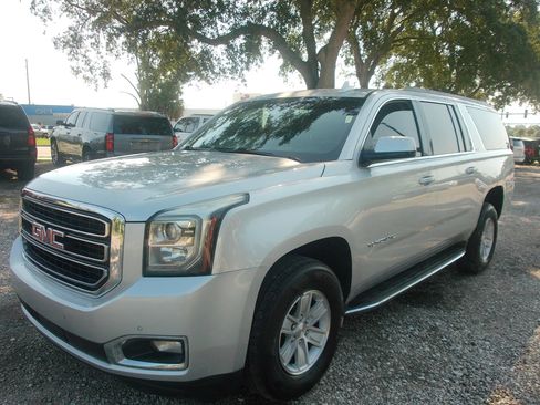 Used 2018 GMC Yukon XL SLE RWD image 1