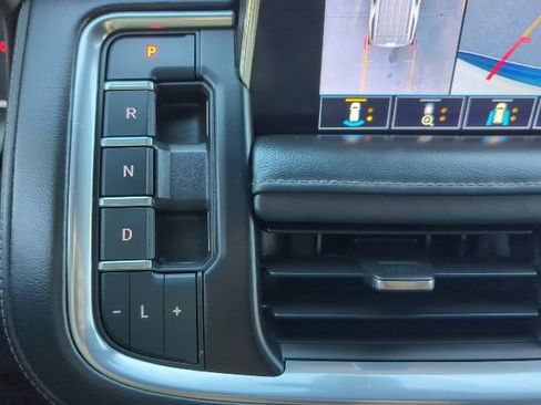 Certified 2021 Chevrolet Tahoe Z71 w/ Luxury Package image 8