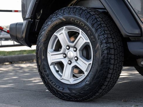 Used 2021 Jeep Wrangler Unlimited Sport image 65