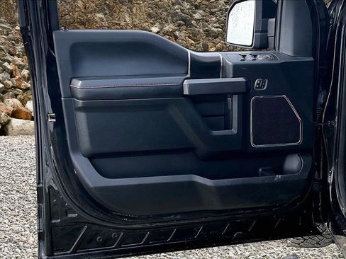 Used 2018 Ford F150 Lariat w/ Equipment Group 502A Luxury image 21