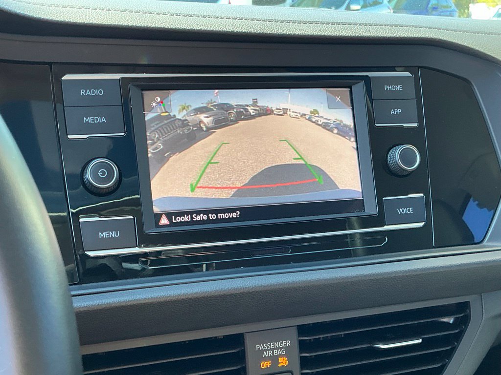 Used 2022 Volkswagen Jetta SE FWD image 35