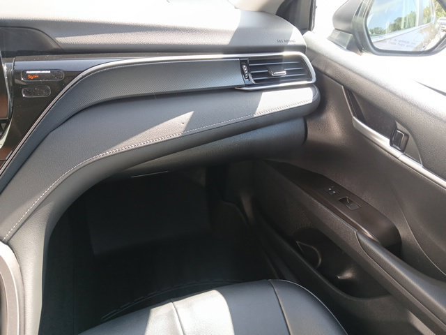 Used 2024 Toyota Camry SE w/ Blackout Package (TMS) FWD image 30