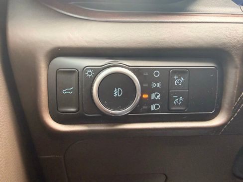Used 2023 Ford Explorer King Ranch w/ Technology Package RWD image 26