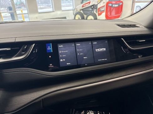 Used 2022 Jeep Grand Cherokee Limited 4xe image 58