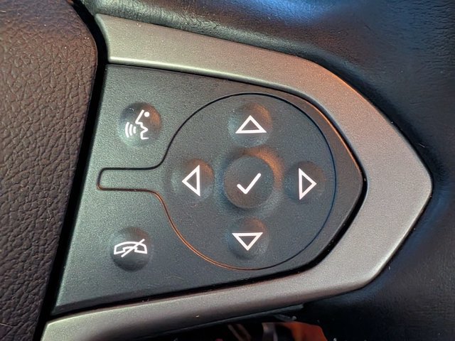 Used 2017 Chevrolet Colorado Z71 AWD/4WD image 26