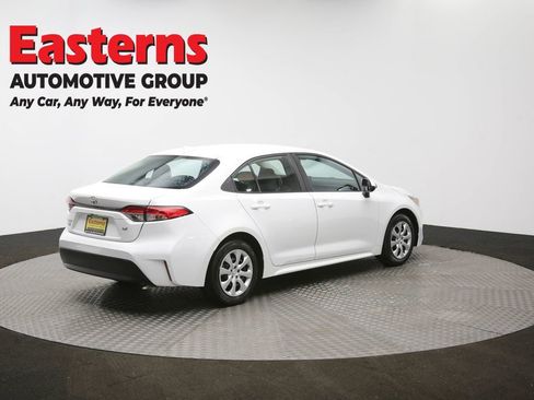 Used 2024 Toyota Corolla LE FWD image 39