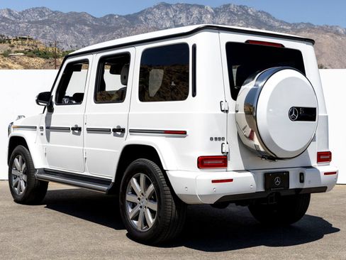 Used 2024 Mercedes-Benz G 550 image 4