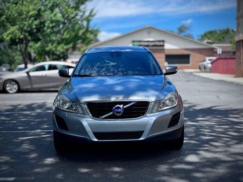 Used 2013 Volvo XC60 T6 AWD/4WD image 2