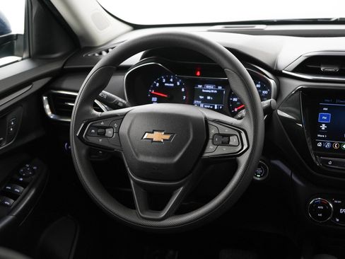 Used 2021 Chevrolet TrailBlazer LT w/ Convenience Package AWD/4WD image 14