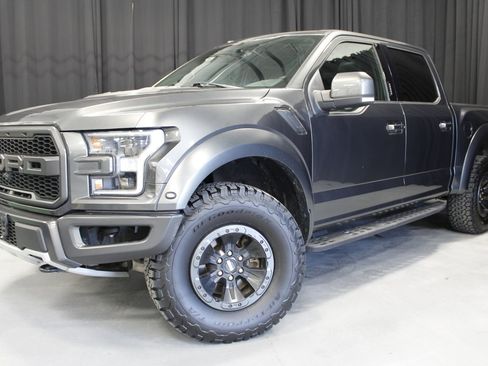 Used 2018 Ford F150 Raptor w/ Equipment Group 802A Luxury image 1