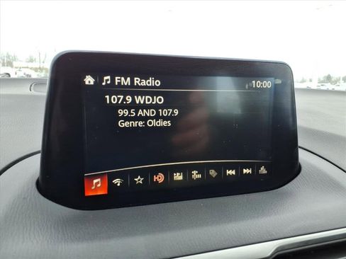 Used 2018 MAZDA MAZDA3 Touring image 14