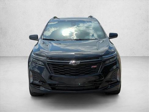 Used 2024 Chevrolet Equinox RS FWD image 2