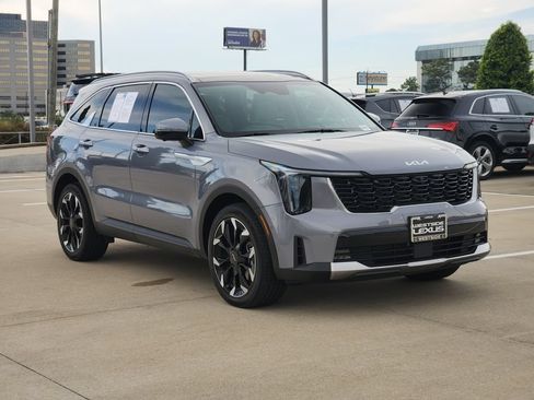 Used 2024 Kia Sorento SX FWD image 3