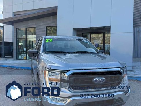 Used 2022 Ford F150 XLT image 3