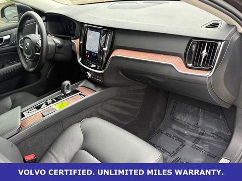 Certified 2025 Volvo V60 B5 Cross Country Plus AWD/4WD image 37