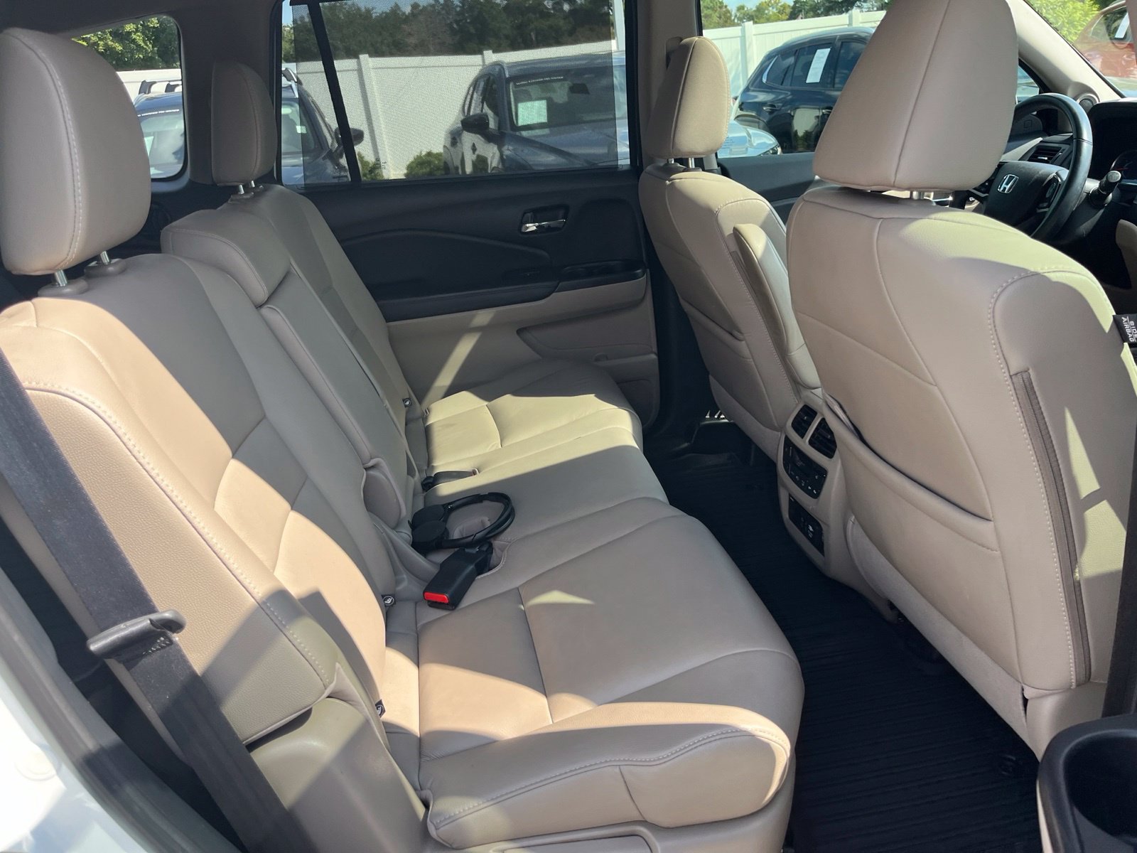Used 2020 Honda Pilot Touring image 34