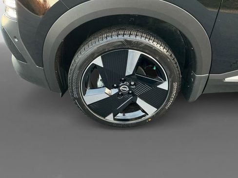 New 2026 Nissan Kicks SR image 15