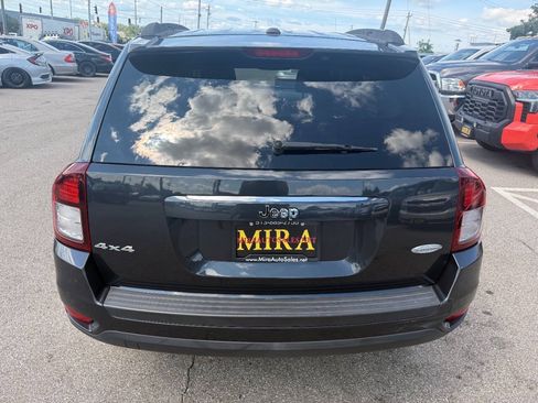 Used 2014 Jeep Compass Latitude w/ Sun/Sound Group AWD/4WD image 21