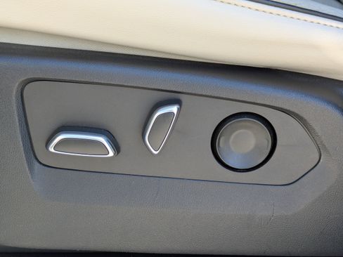 Certified 2022 Cadillac Escalade Sport w/ Touring Package image 22