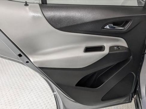 Used 2023 Chevrolet Equinox LT image 16